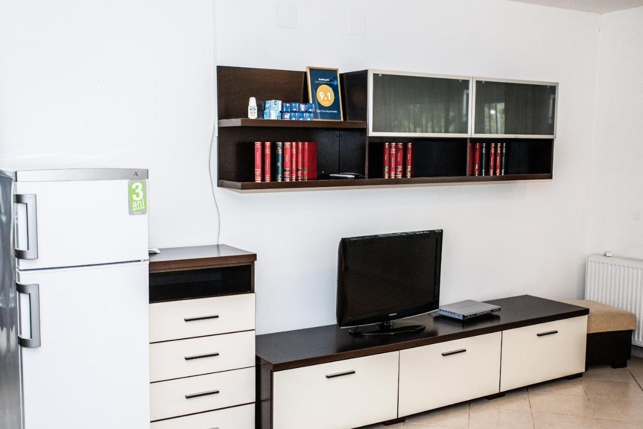 Club Onix Apartments Neptun Bagian luar foto