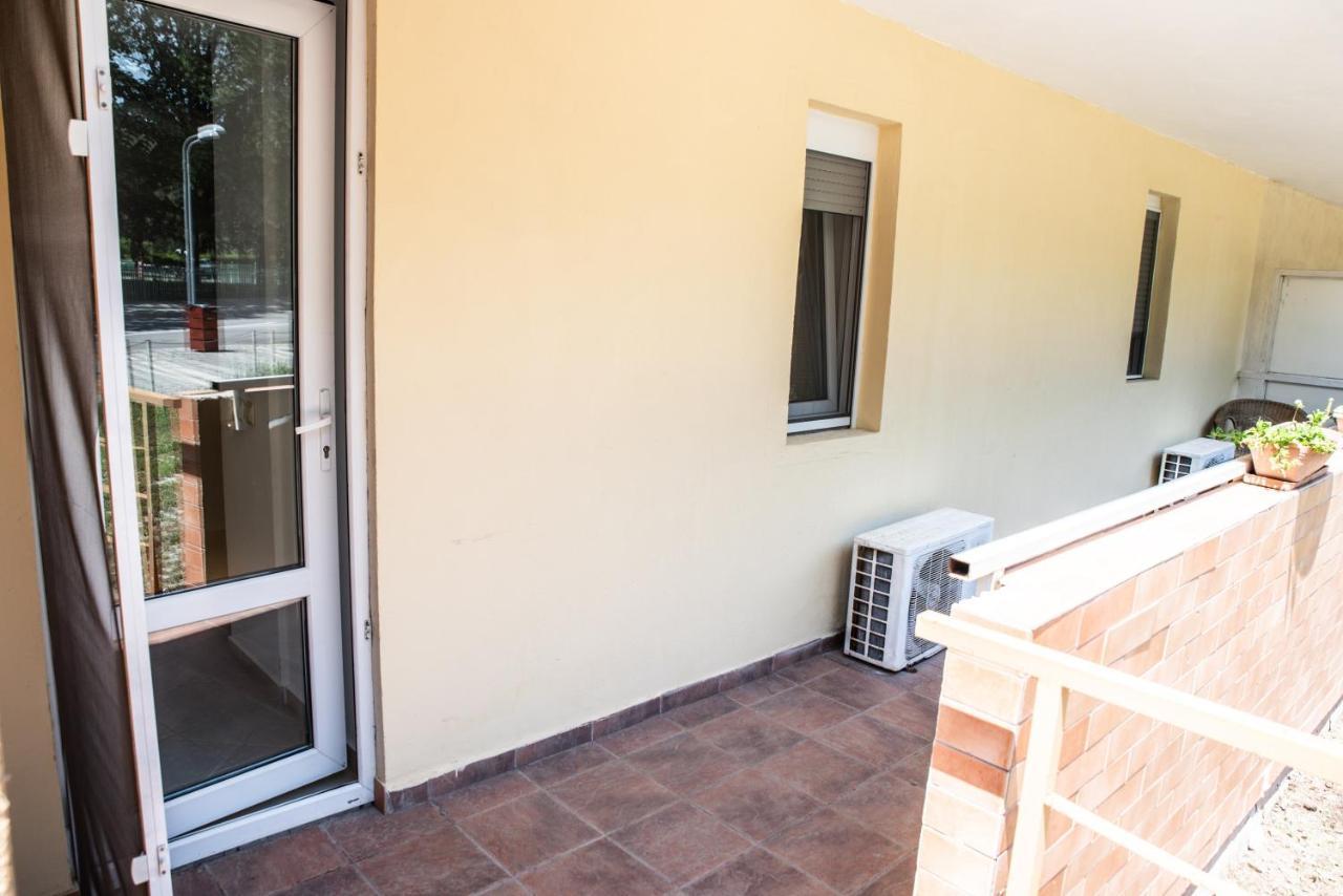 Club Onix Apartments Neptun Bagian luar foto