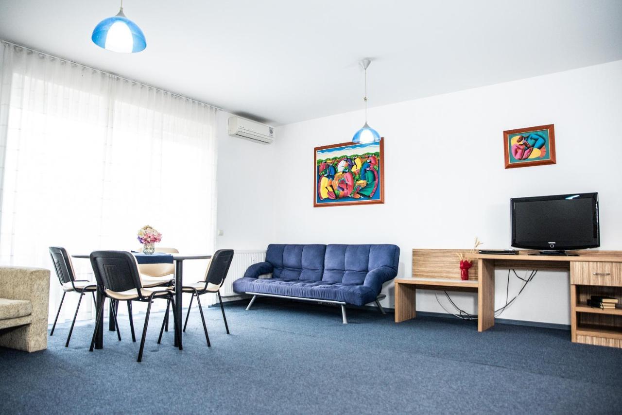 Club Onix Apartments Neptun Bagian luar foto