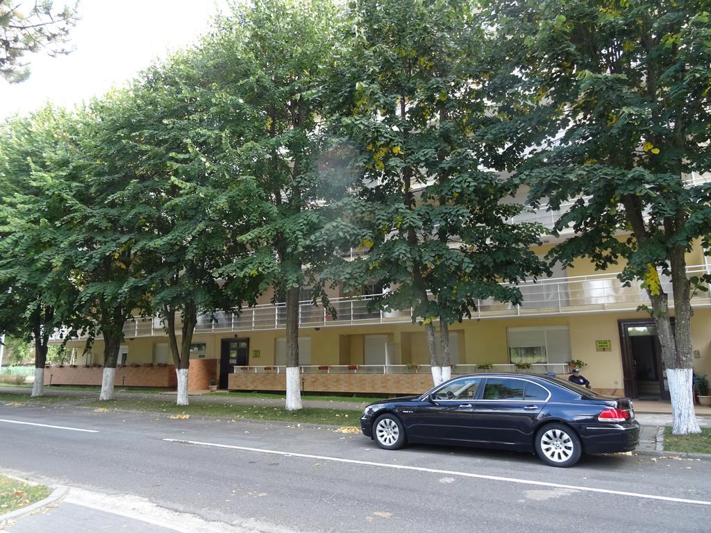 Club Onix Apartments Neptun Bagian luar foto